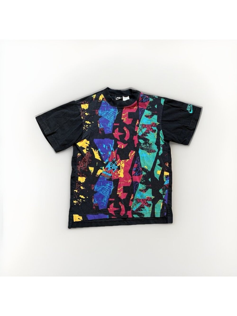 Nike Flight Vintage 90s Art AOP Promo Multicolor Shirt Boys Size M 10/12 Medium